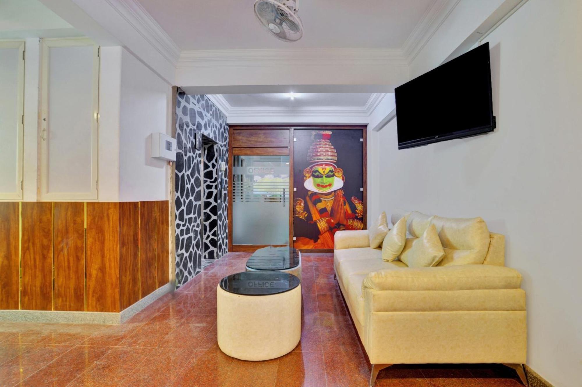 Hotel O Family Castle Inn Collection O Thiruvananthapuram Bagian luar foto